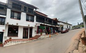 Hotel Lancers - Pantano de Vargas